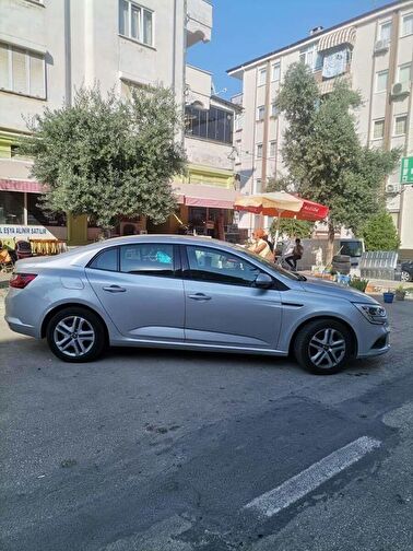 RENAULT MEGANE
