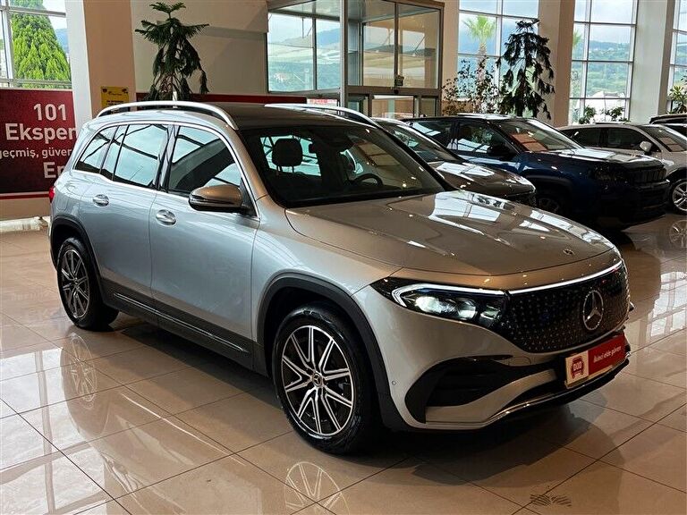 MERCEDES-BENZ EQB