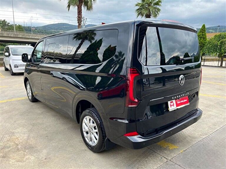 VOLKSWAGEN CARAVELLE