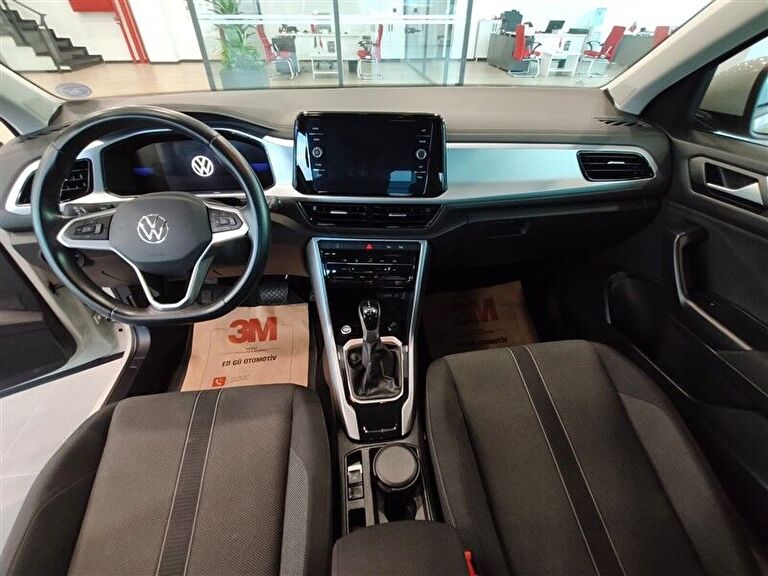 VOLKSWAGEN T-ROC