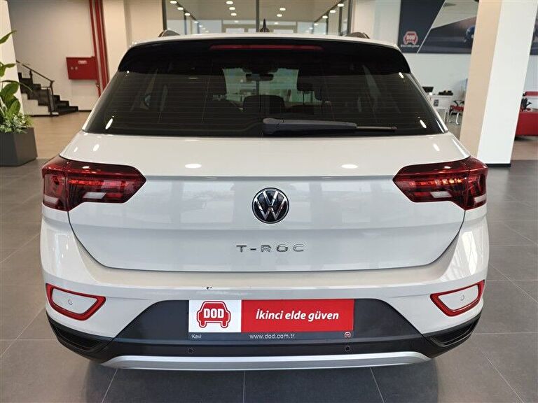 VOLKSWAGEN T-ROC