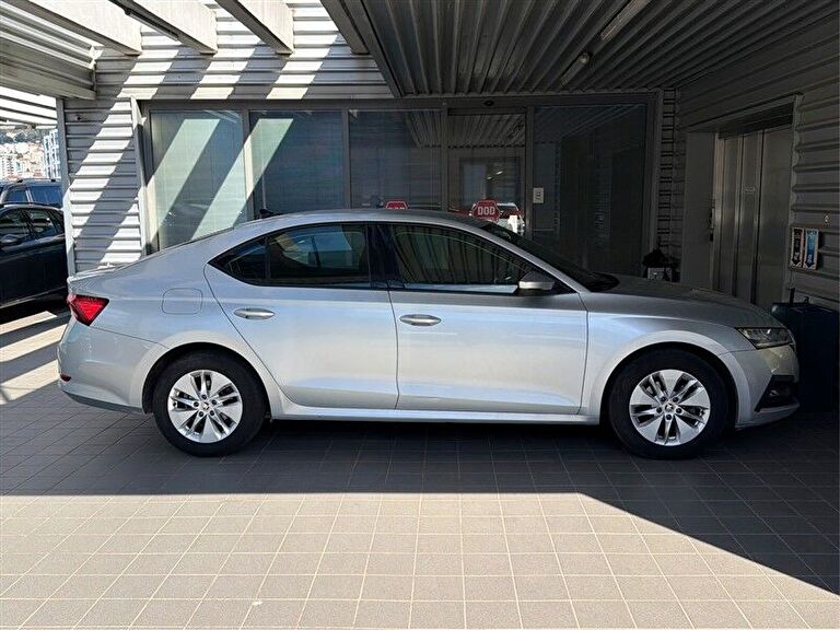 SKODA OCTAVIA