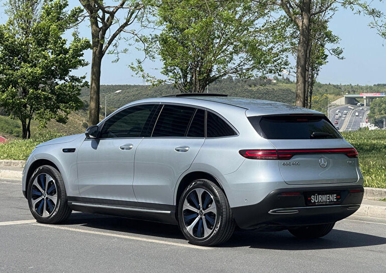 MERCEDES-BENZ EQC