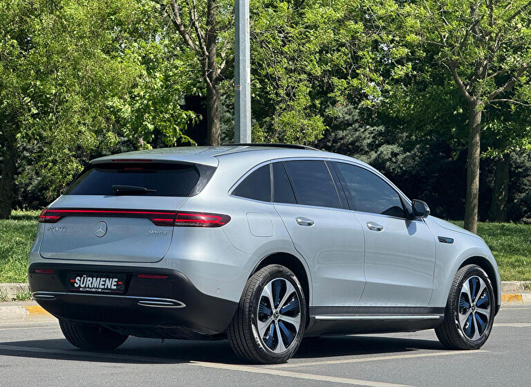 MERCEDES-BENZ EQC