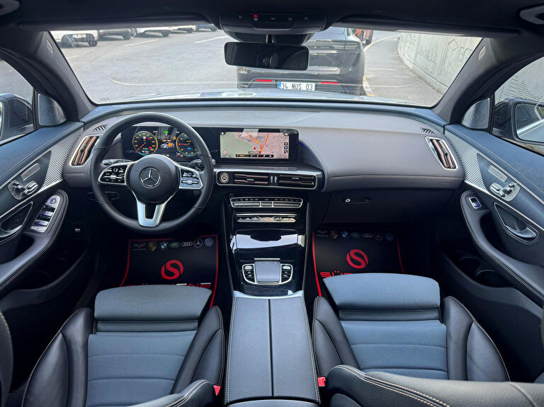 MERCEDES-BENZ EQC