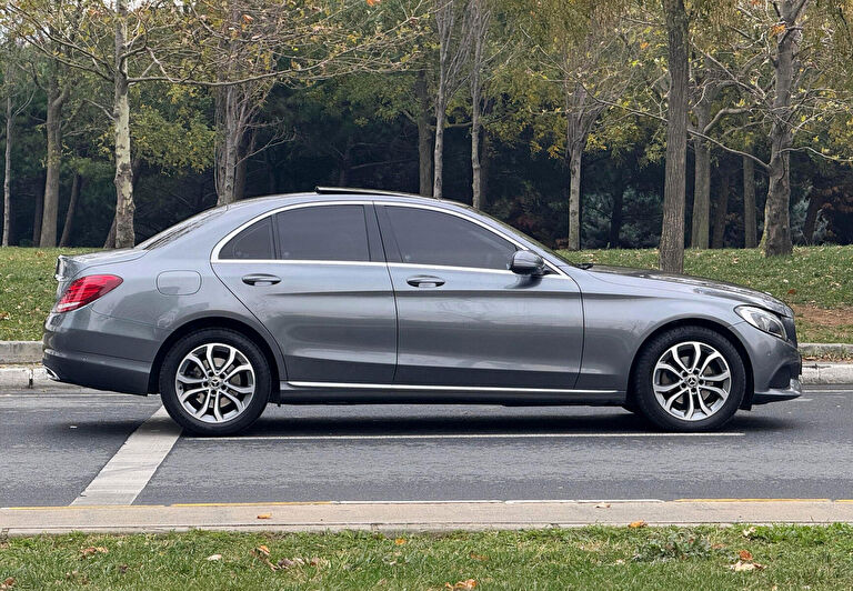 MERCEDES-BENZ C-SERISI