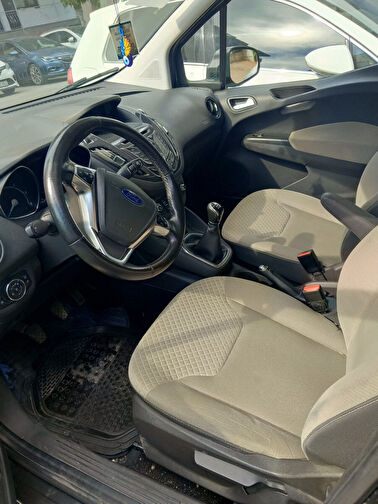 FORD TOURNEO COURIER