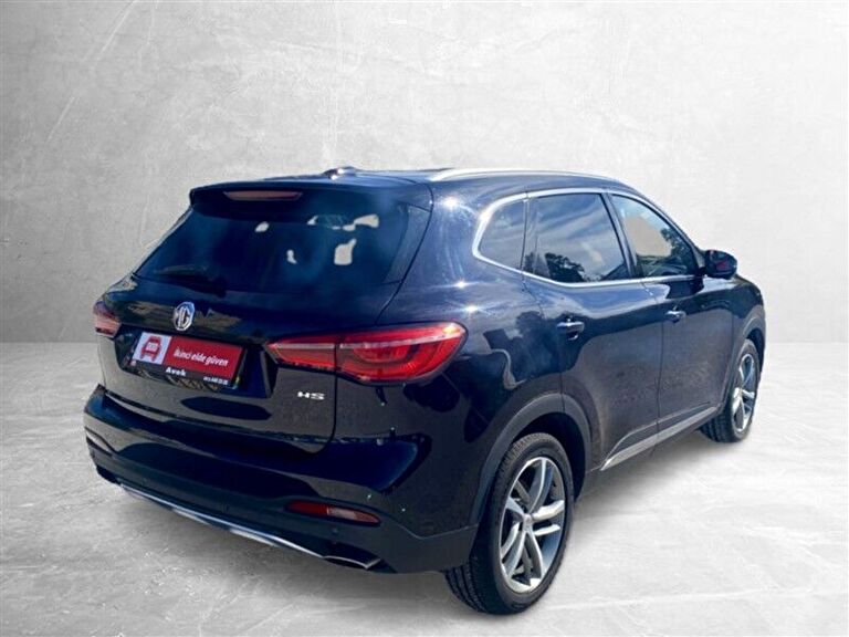 MG HS