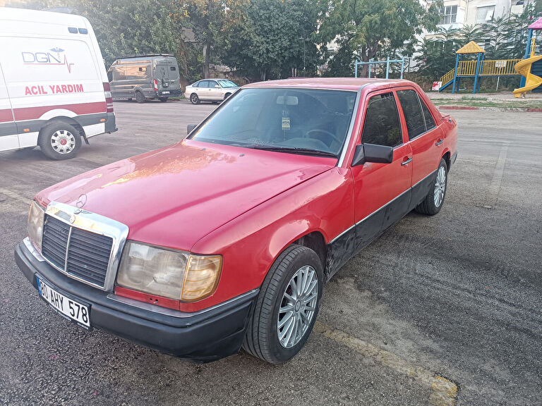 MERCEDES-BENZ 200