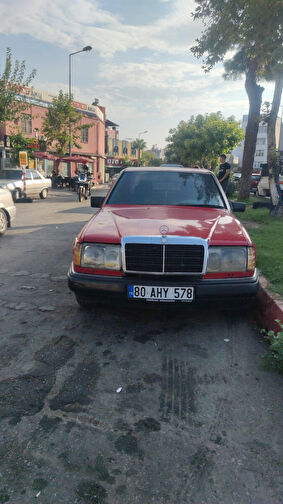 MERCEDES-BENZ 200