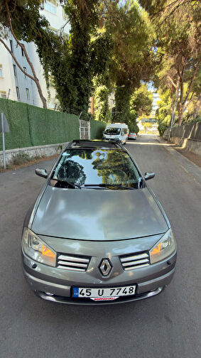 RENAULT MEGANE