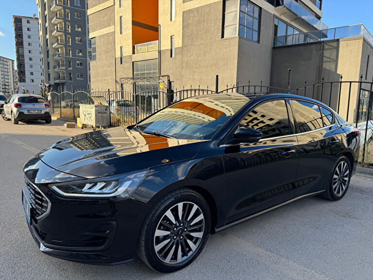 FORD FOCUS