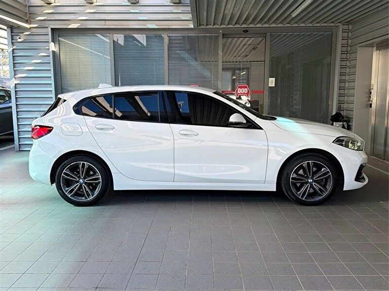 BMW 1 SERISI