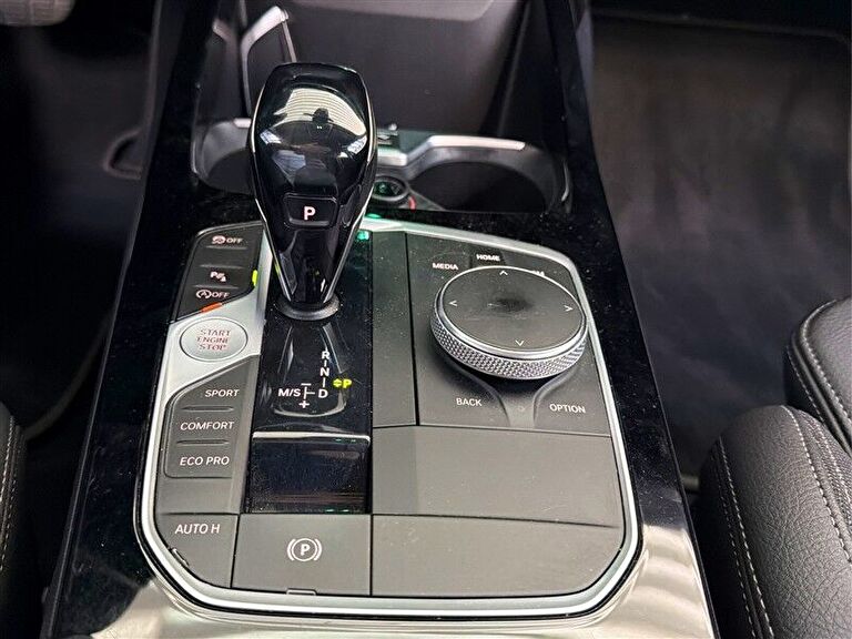 BMW 1 SERISI