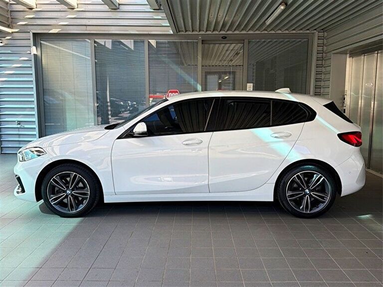 BMW 1 SERISI