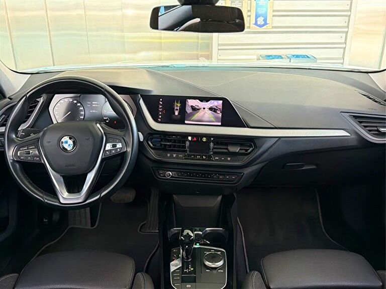 BMW 1 SERISI