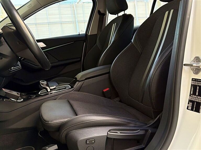 BMW 1 SERISI