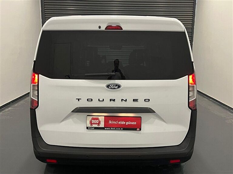 FORD TOURNEO COURIER
