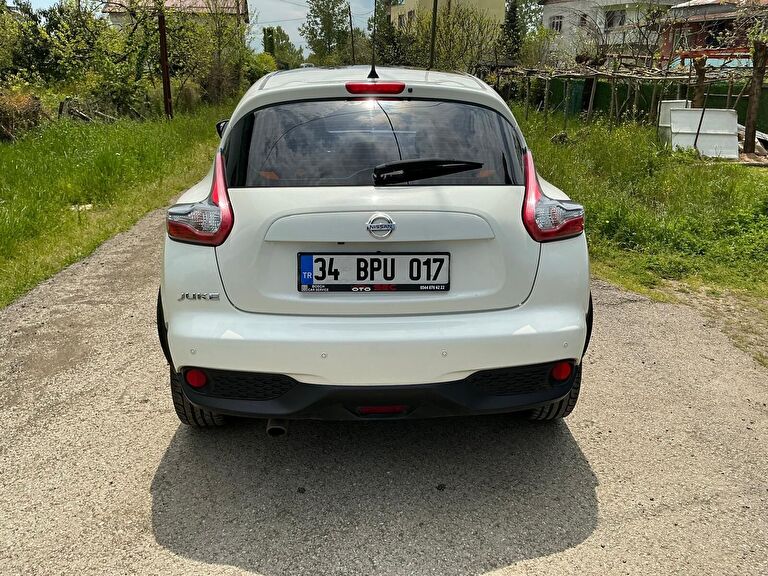 NISSAN JUKE