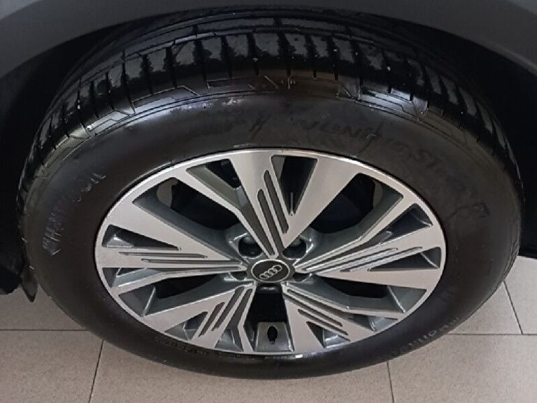 AUDI Q4 SPORTBACK