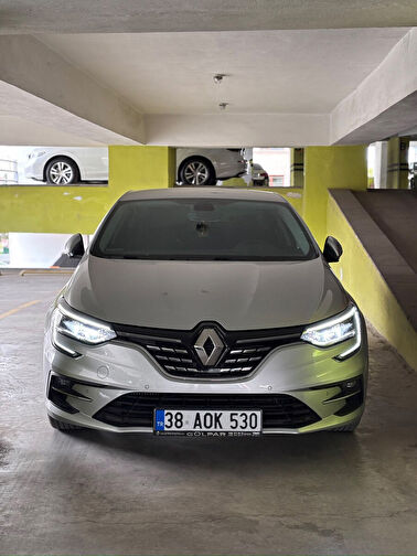 RENAULT MEGANE
