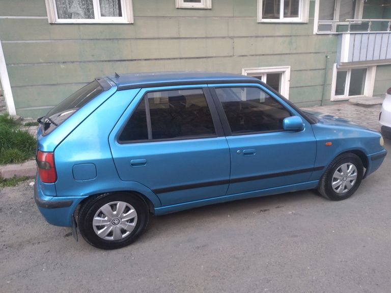 SKODA FELICIA