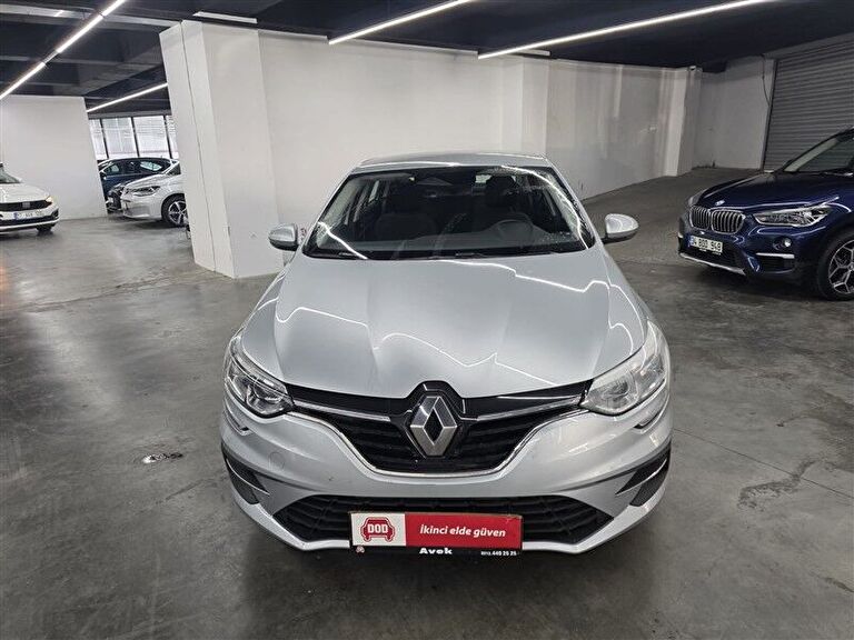 RENAULT MEGANE