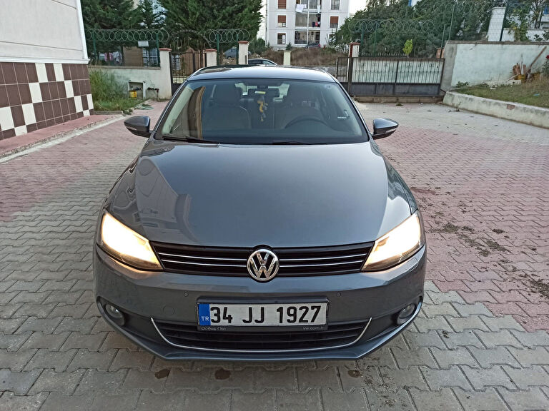 VOLKSWAGEN JETTA