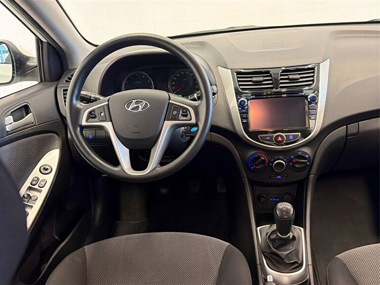 HYUNDAI ACCENT BLUE