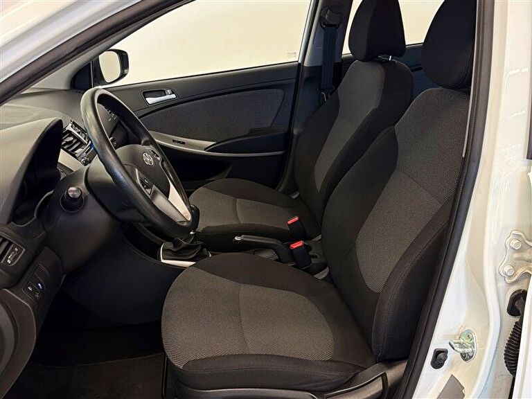 HYUNDAI ACCENT BLUE