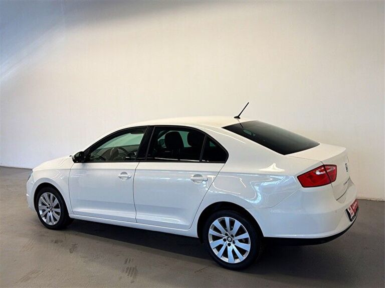 SEAT TOLEDO