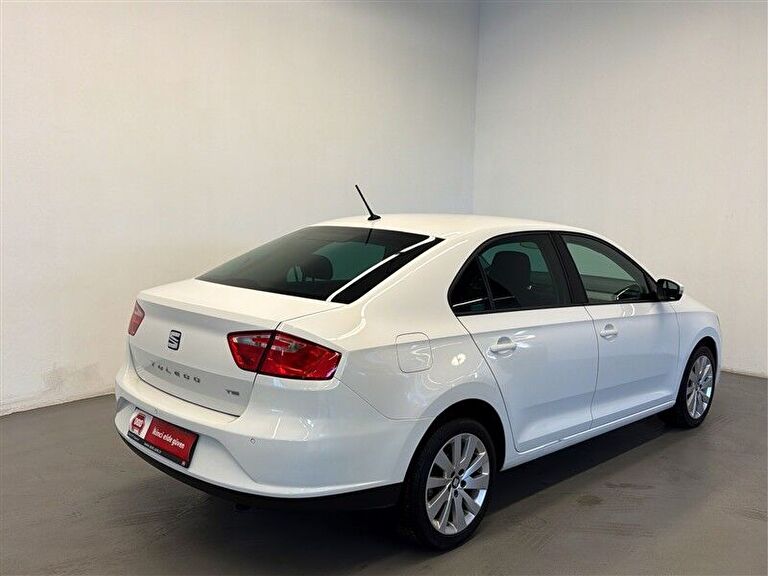 SEAT TOLEDO