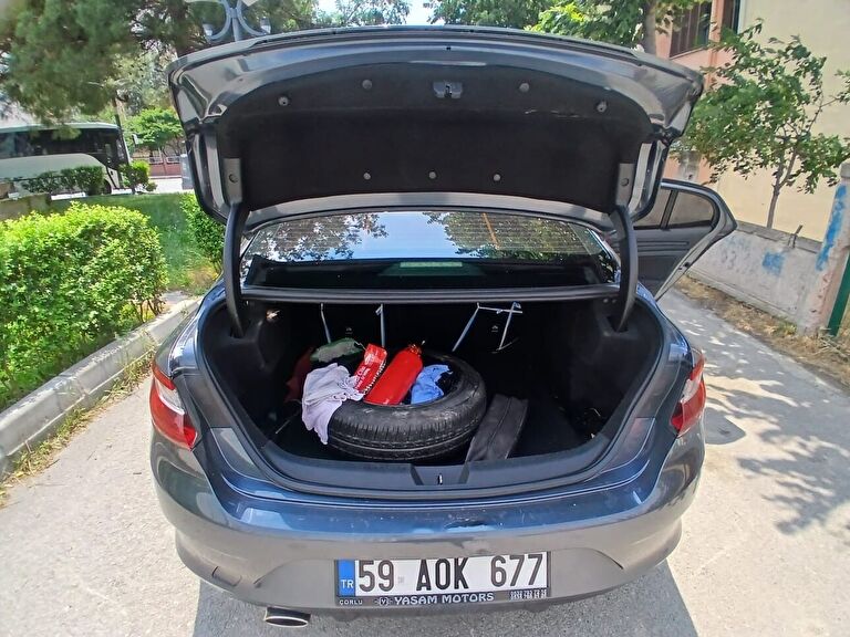 RENAULT MEGANE
