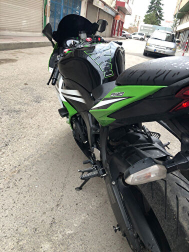 Kawasaki Ninja ZX-6R