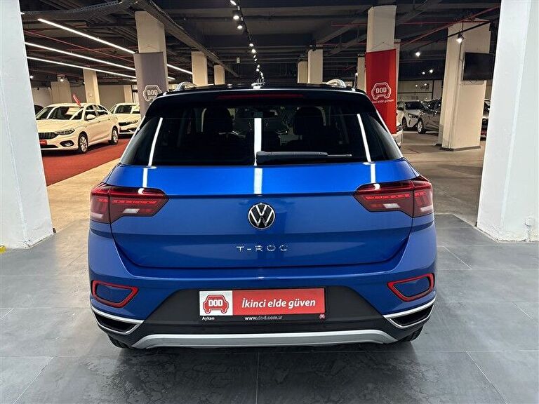 VOLKSWAGEN T-ROC
