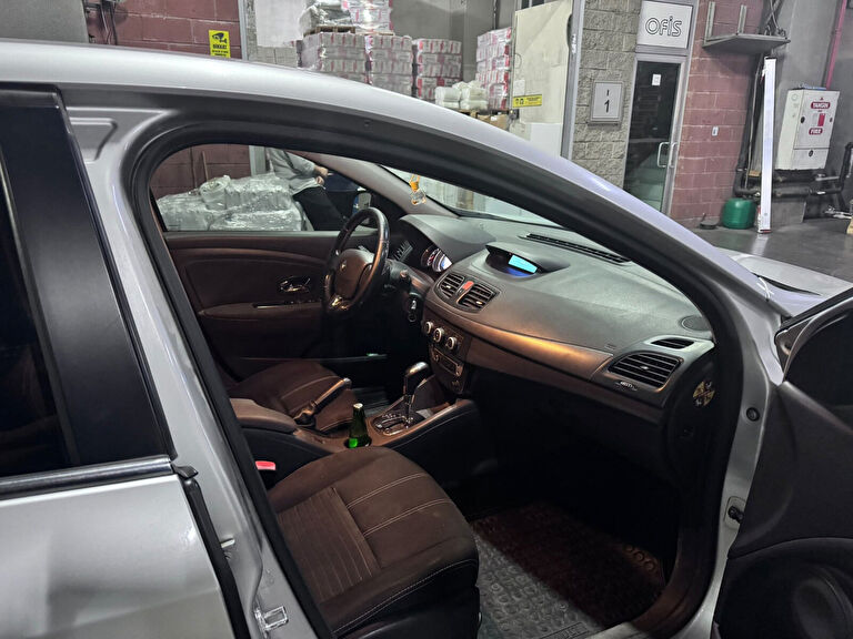RENAULT FLUENCE