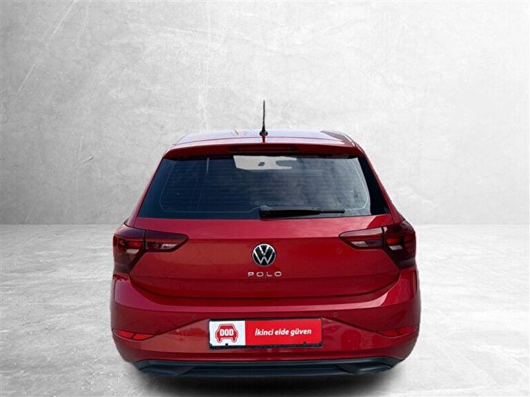 VOLKSWAGEN POLO