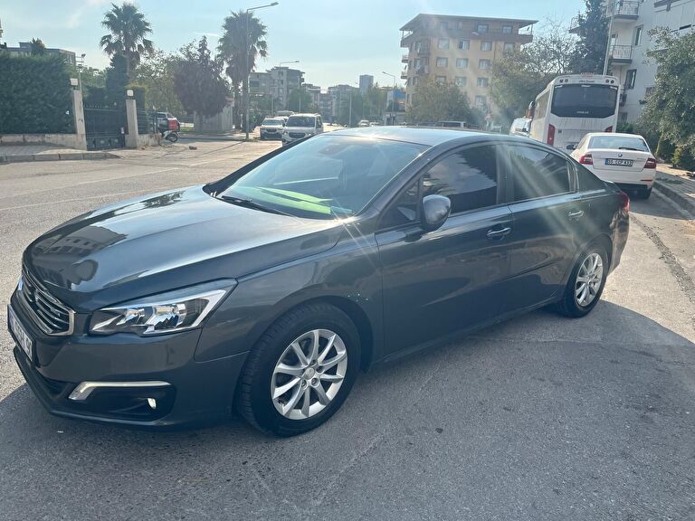 PEUGEOT 508