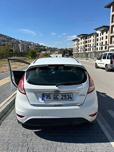 FORD FIESTA