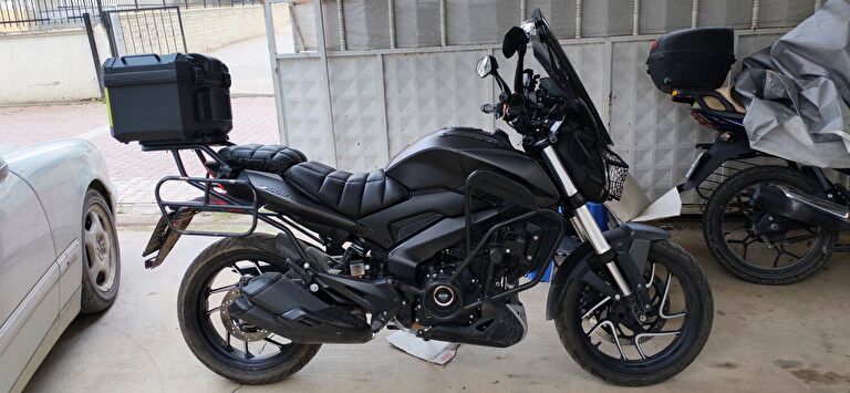 Bajaj Dominar 400 UG