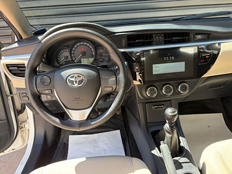 TOYOTA COROLLA