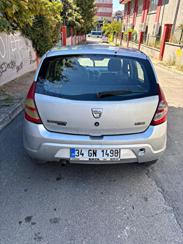 DACIA SANDERO