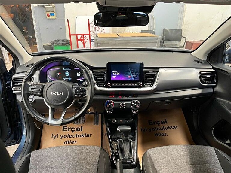 KIA STONIC