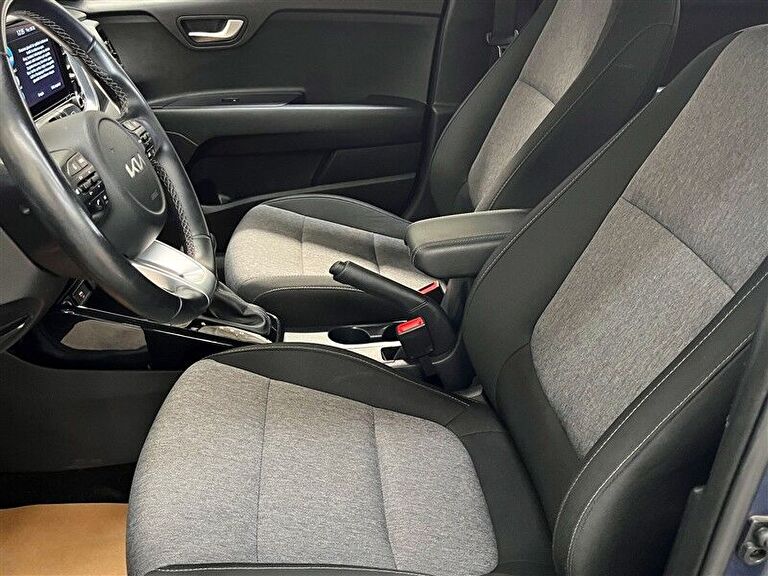 KIA STONIC