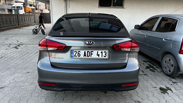 KIA CERATO