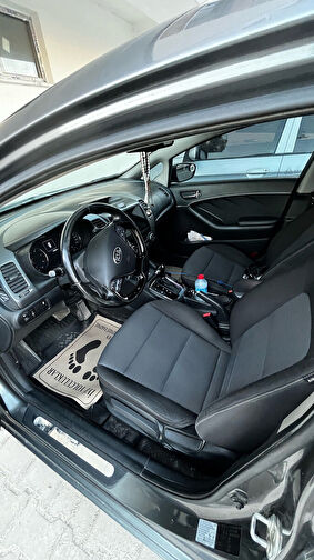 KIA CERATO