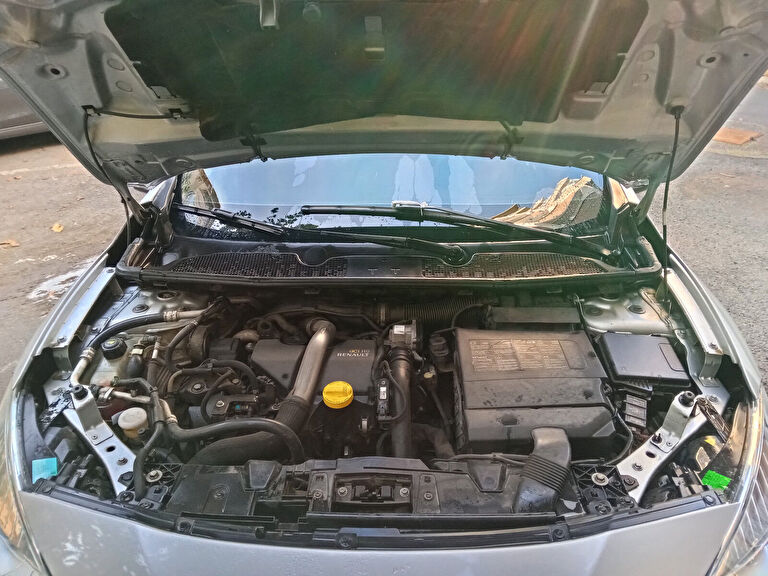 RENAULT FLUENCE