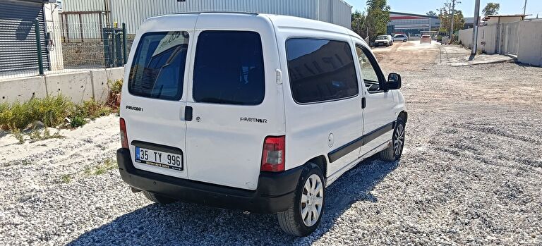 PEUGEOT PARTNER