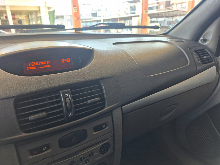 RENAULT SYMBOL