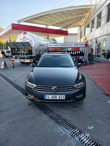 VOLKSWAGEN PASSAT VARIANT